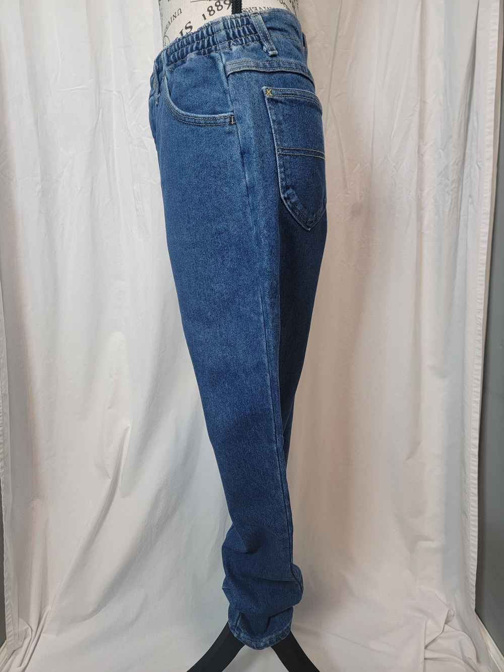L.L. Bean Women's High Waisted Strech Waist Mom Denim Jeans - Picture 4 of 9